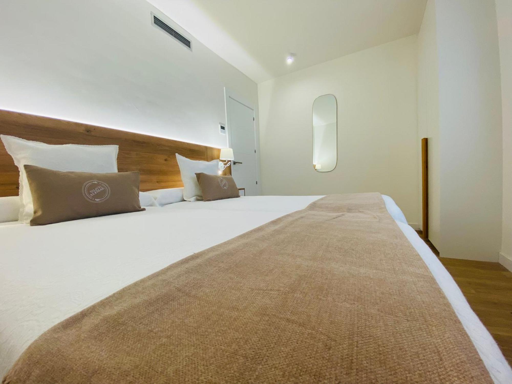 Apartamentos Palacio Alemar Loredo Ruang foto